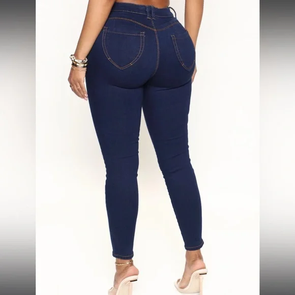 BOOTY SHAPING DARK WASH DENIM JEANS - Picture 2 of 3